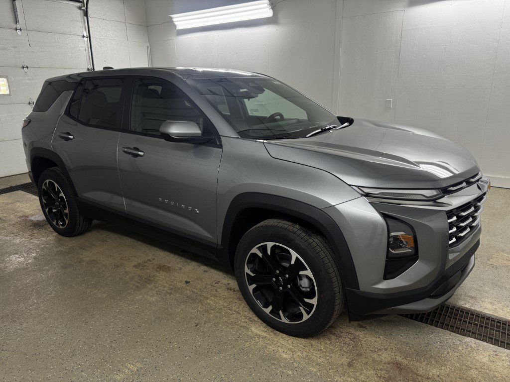 New 2026 Chevrolet Equinox LT w/ Convenience Package II image 1