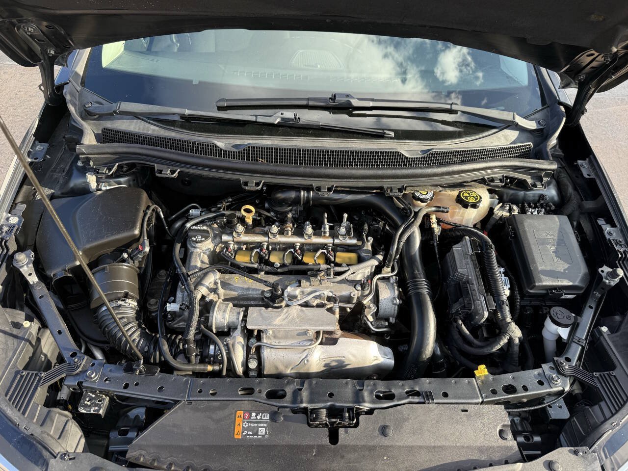 Used 2018 Chevrolet Cruze LT w/ Convenience Package FWD image 33
