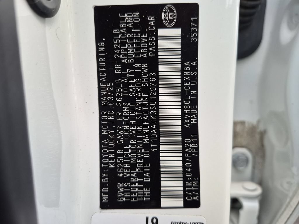 Used 2025 Toyota Camry LE FWD image 35