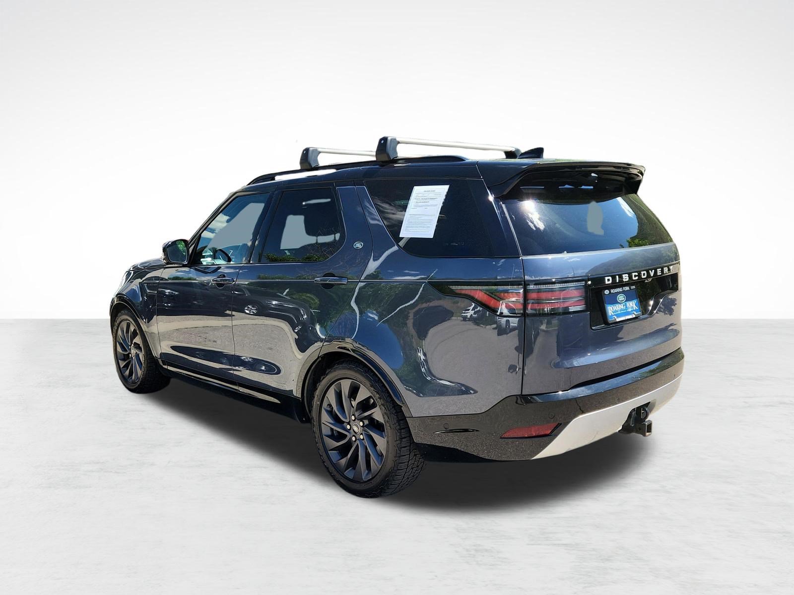 Used 2024 Land Rover Discovery Metropolitan Edition AWD/4WD image 3