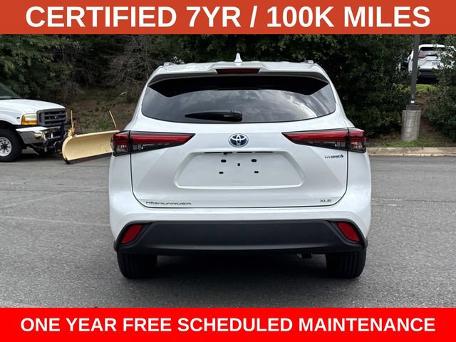Used 2023 Toyota Highlander XLE FWD image 3