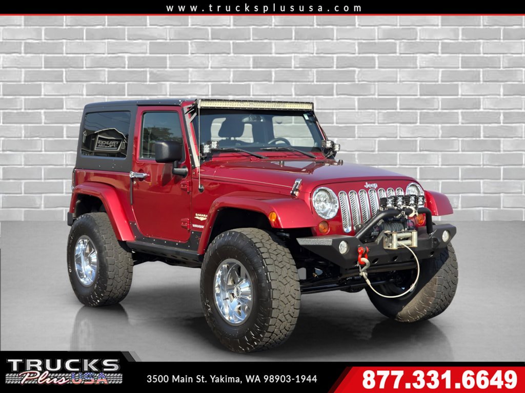 Used 2013 Jeep Wrangler Sahara w/ Connectivity Group AWD/4WD image 1
