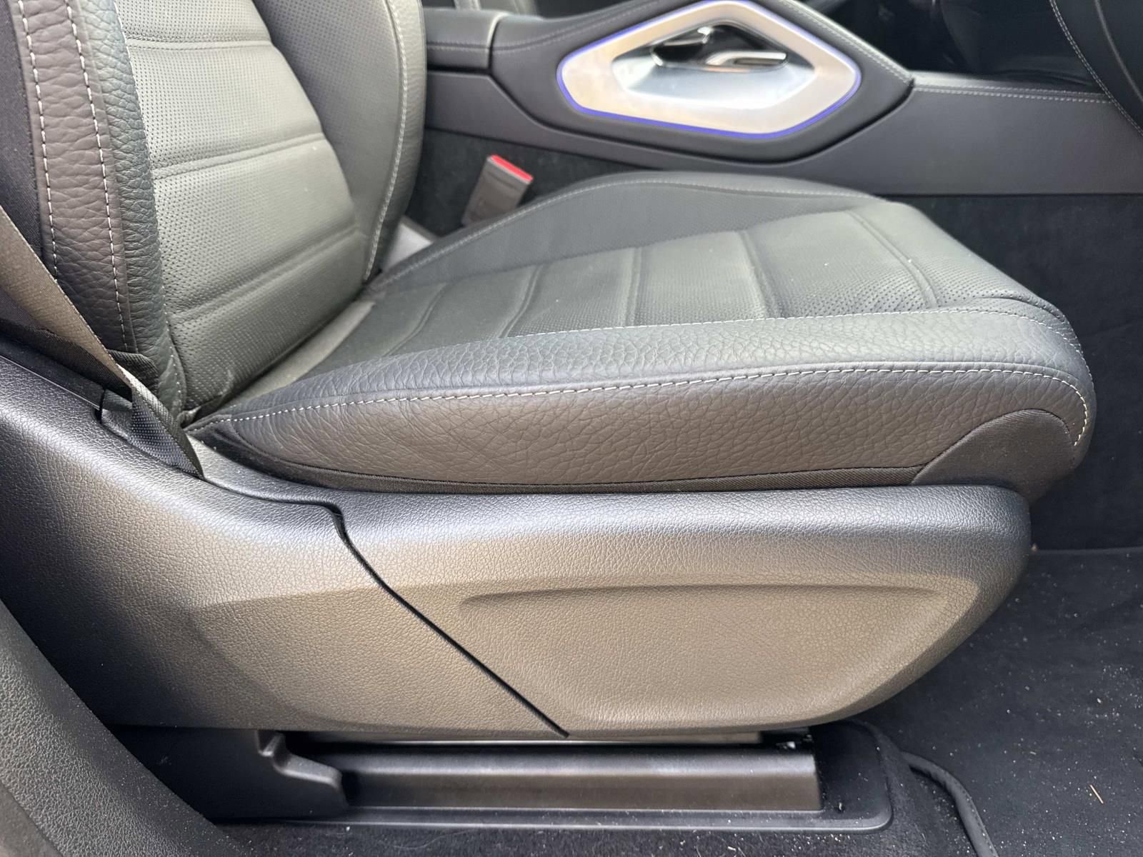 Used 2025 Mercedes-Benz GLS 450 4MATIC image 14