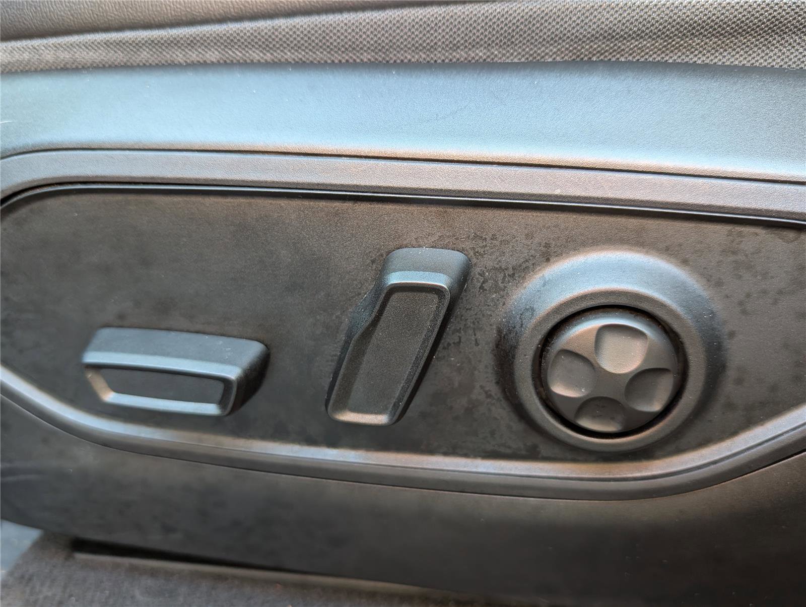 Used 2022 Jeep Grand Cherokee L Limited image 23