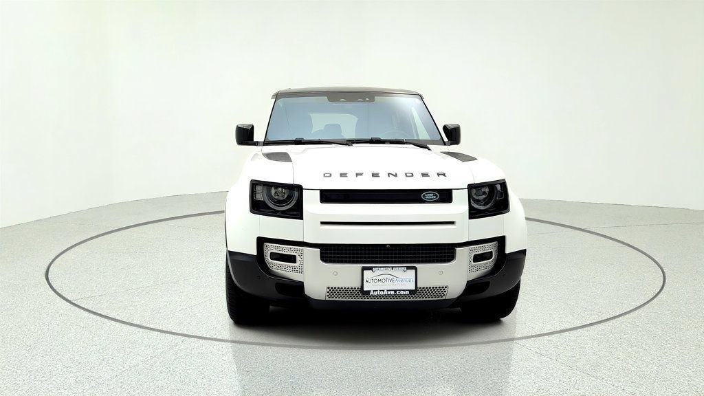 Used 2020 Land Rover Defender 110 SE AWD/4WD image 2