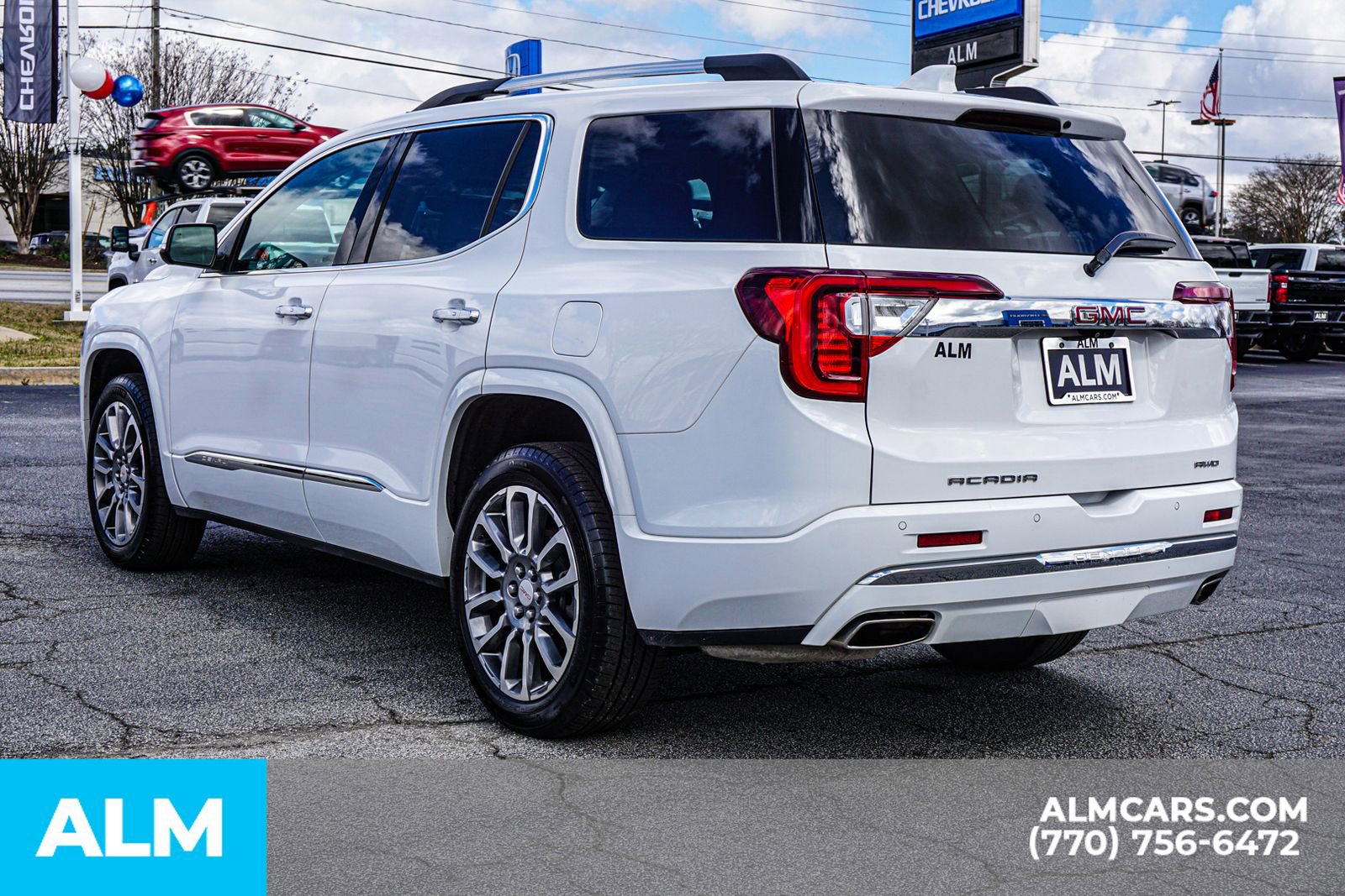 Used 2023 GMC Acadia Denali w/ Denali Ultimate Package image 8