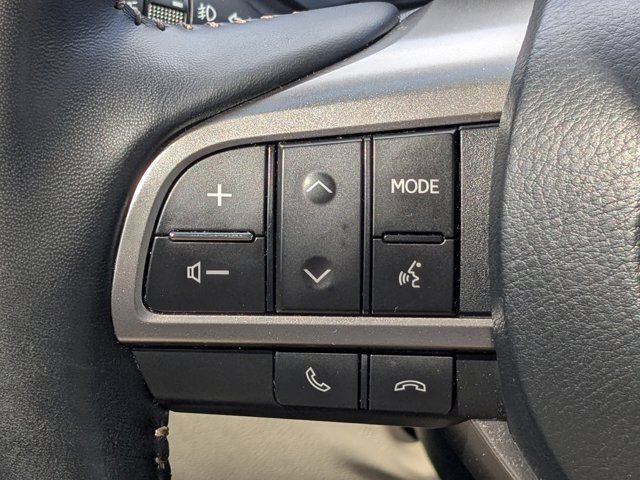 Used 2023 Lexus GX 460 Premium w/ Accessory Package AWD/4WD image 27