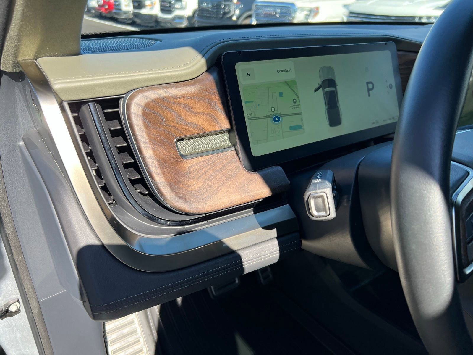 Used 2022 Rivian R1T Launch Edition image 27