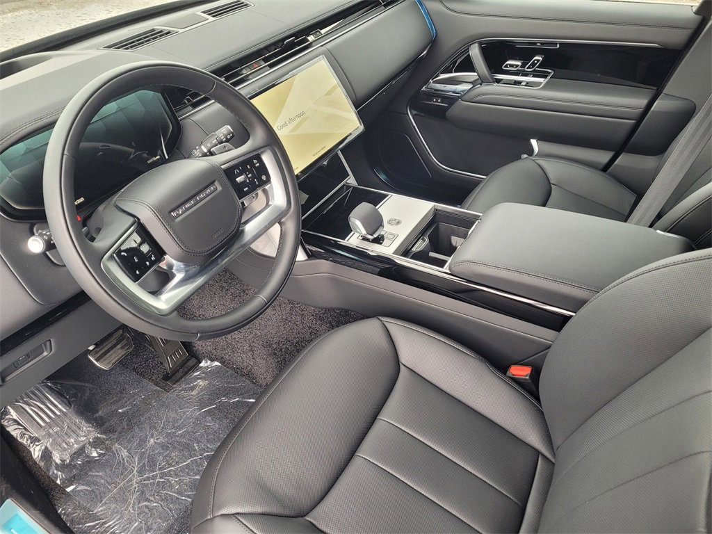 New 2025 Land Rover Range Rover SE image 14