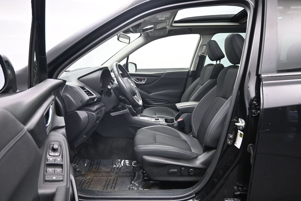 Used 2022 Subaru Forester Premium AWD/4WD image 24