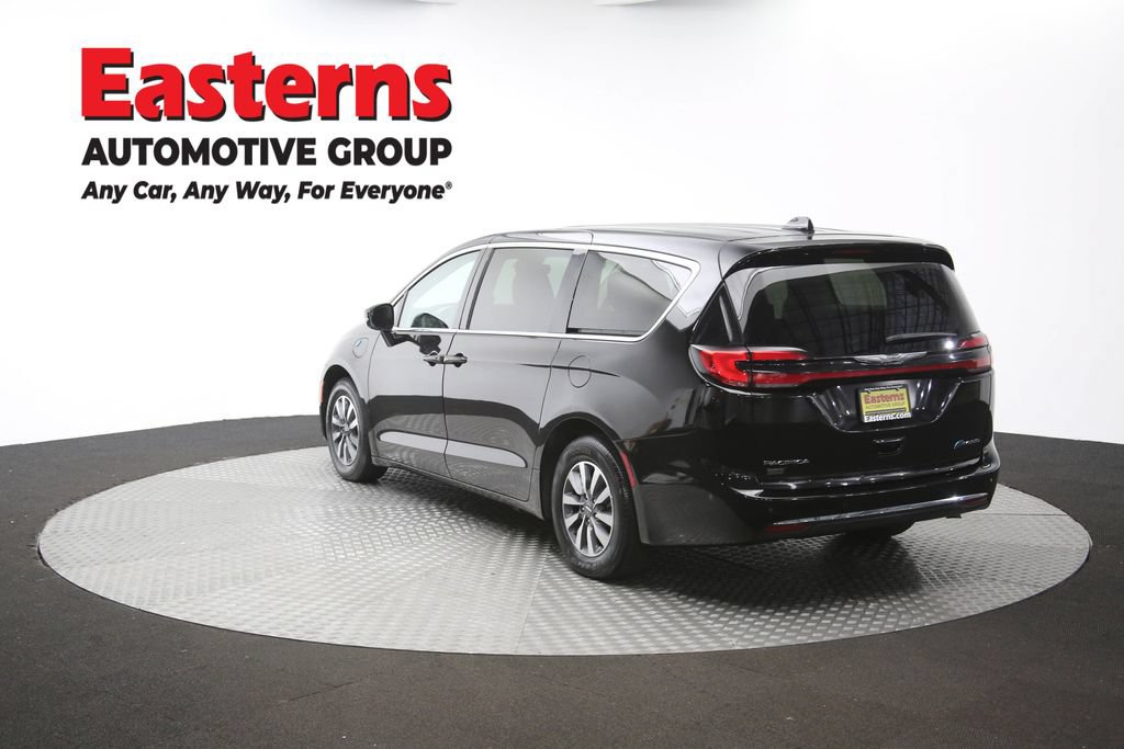 Used 2024 Chrysler Pacifica Limited FWD image 65