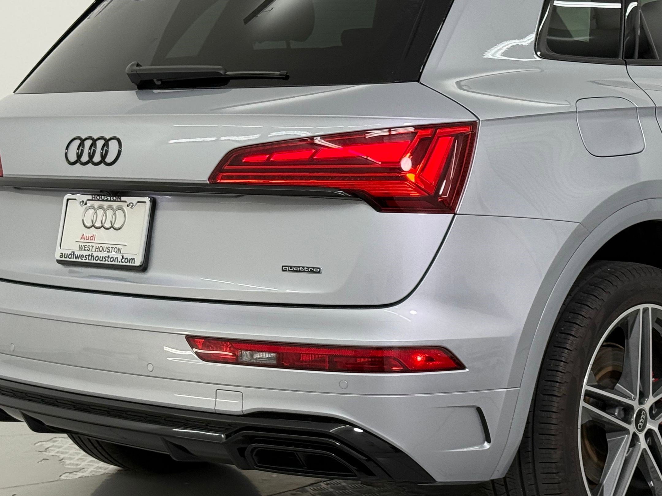 Used 2024 Audi Q5 e Premium Plus image 13