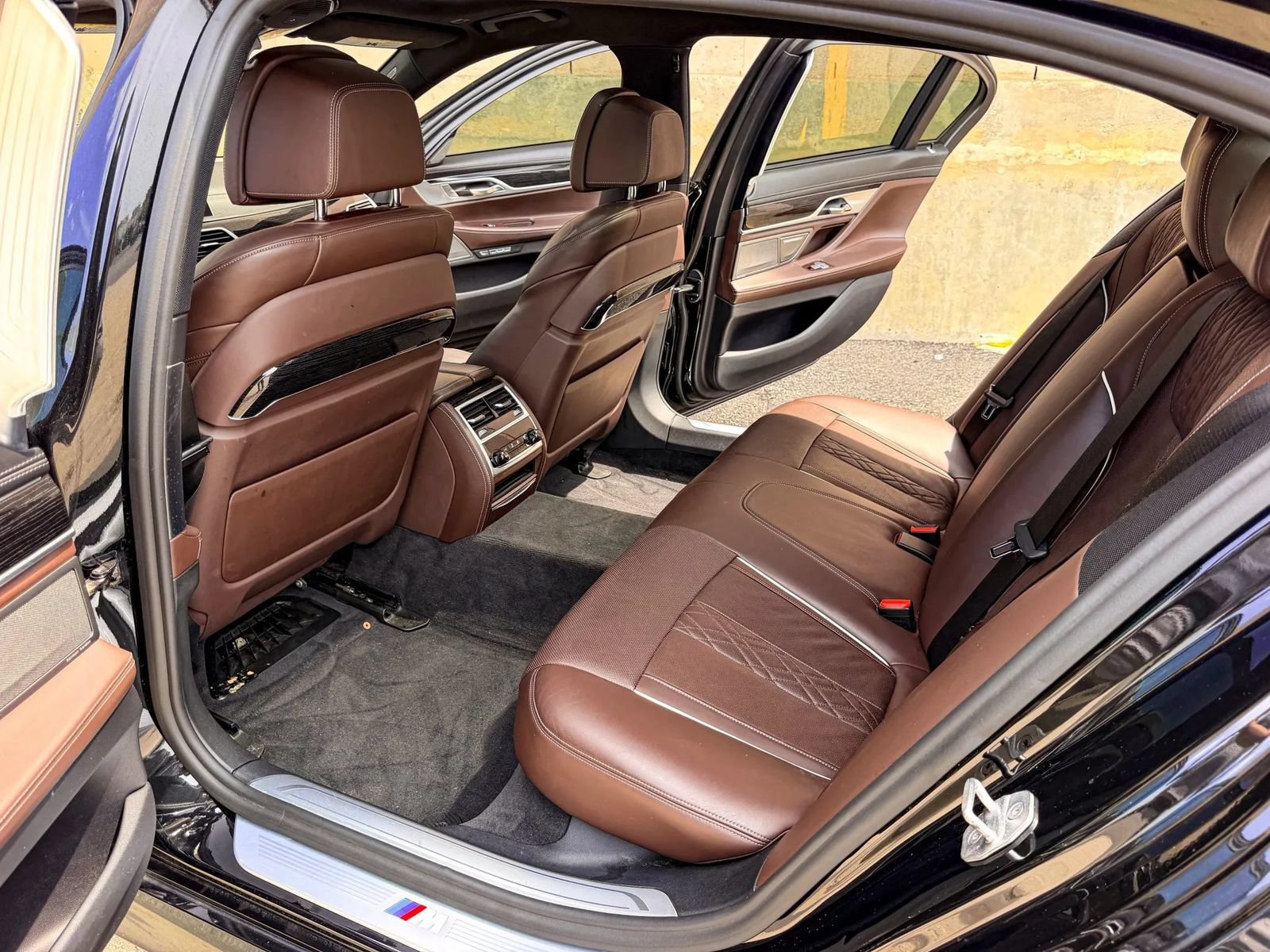 Used 2018 BMW ALPINA B7 xDrive AWD/4WD image 26