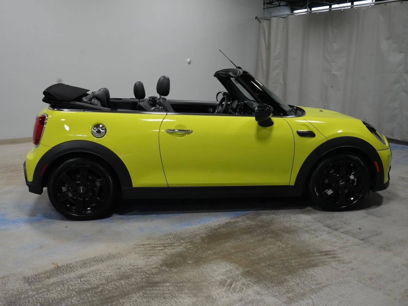 Certified 2023 MINI Cooper S FWD image 16