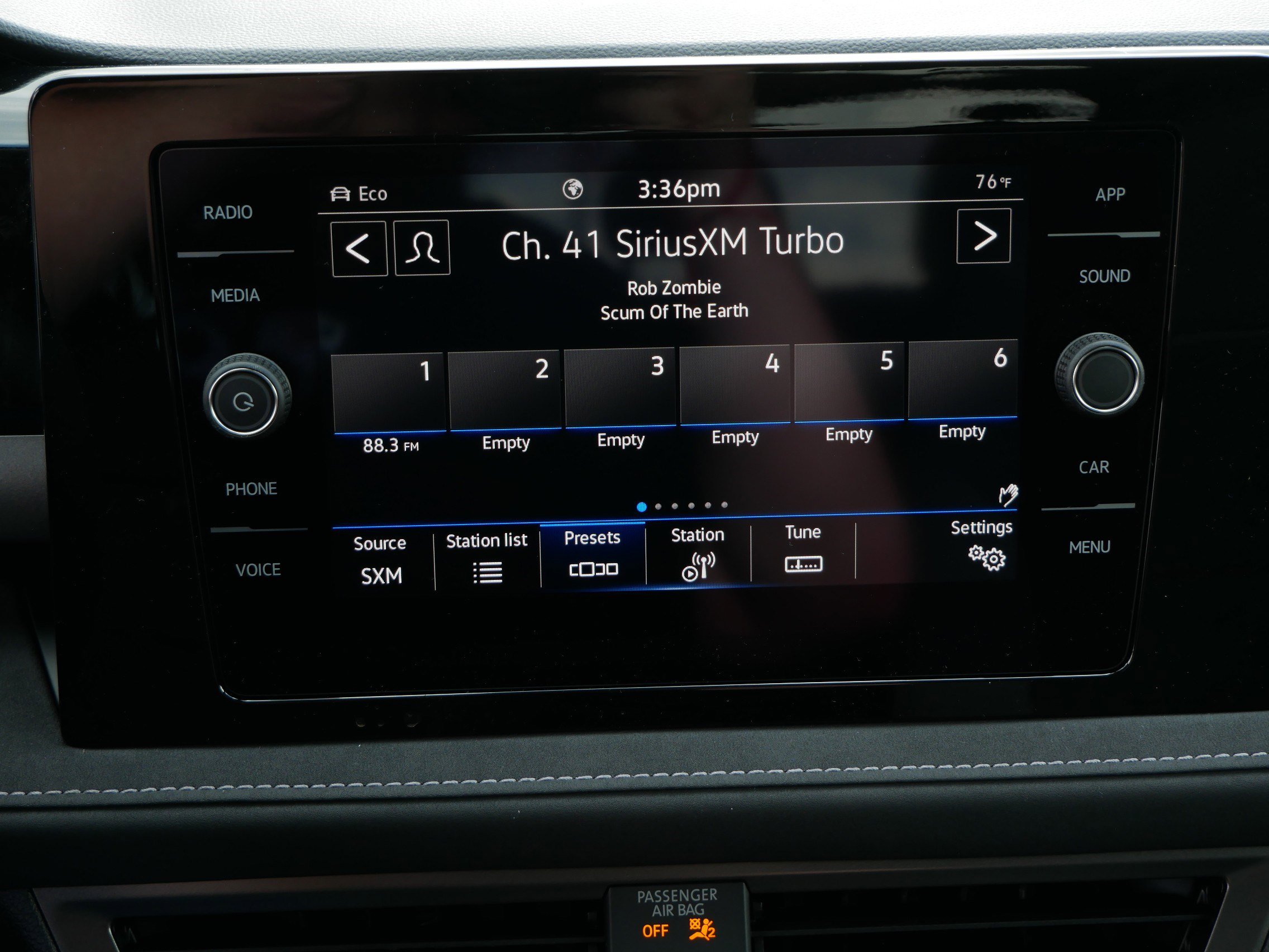 New 2025 Volkswagen Taos SE image 7