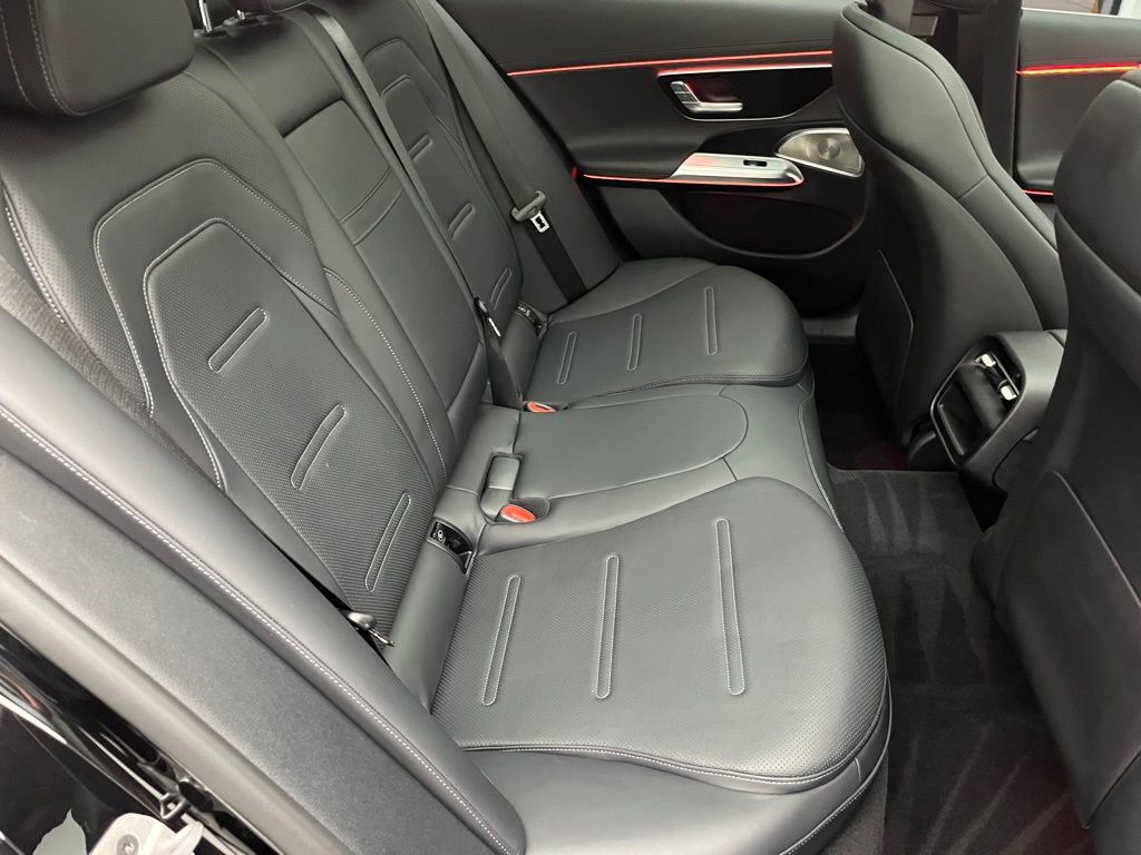Used 2025 Mercedes-Benz E 53 AMG e 4MATIC Sedan image 34