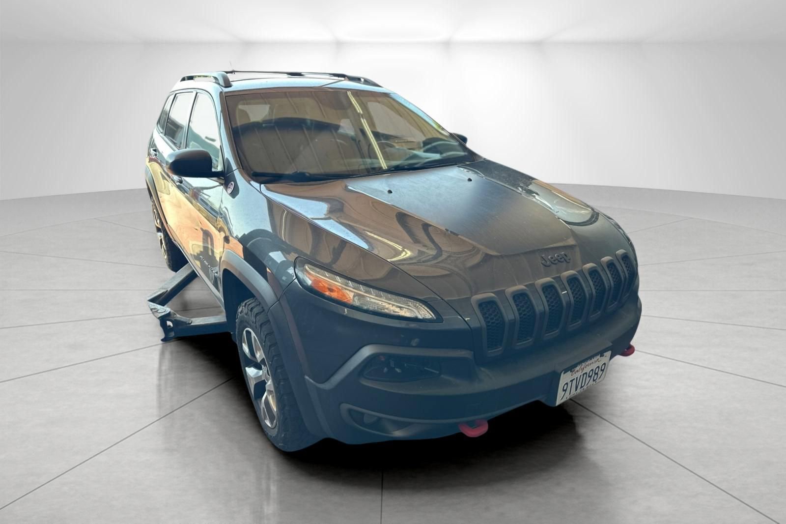 Used 2015 Jeep Cherokee Trailhawk image 1
