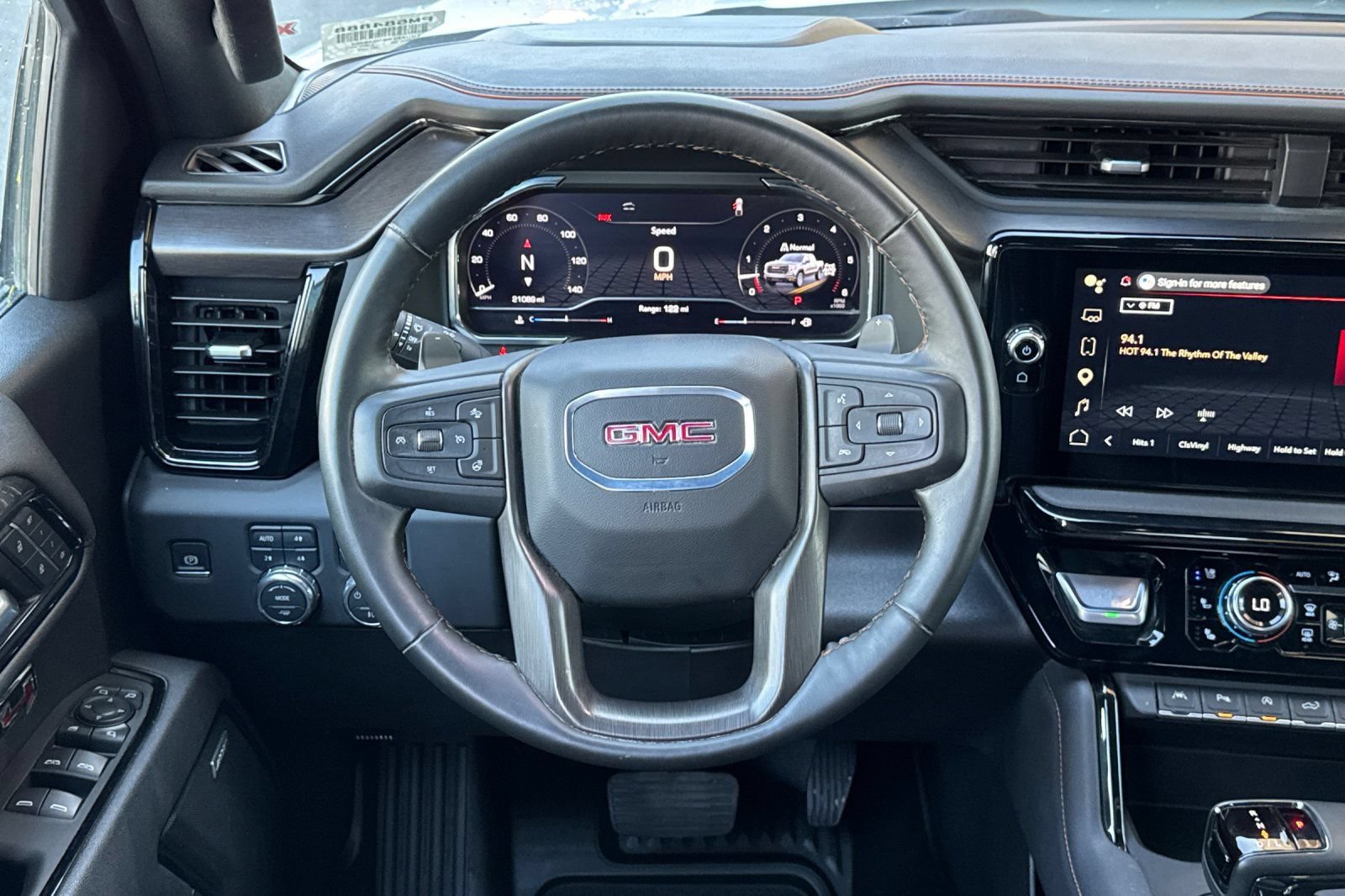 Certified 2025 GMC Sierra 1500 AT4 AWD/4WD image 15