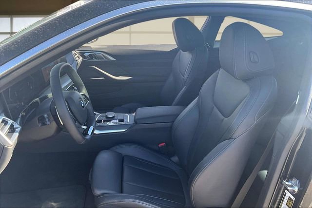 Used 2025 BMW 430i Coupe w/ Premium Package image 25