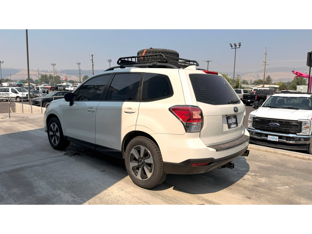 Used 2017 Subaru Forester 2.5i w/ Alloy Wheel Package AWD/4WD image 3
