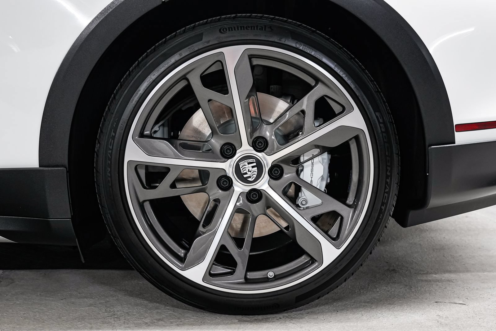 Used 2023 Porsche Taycan 4S AWD/4WD image 48