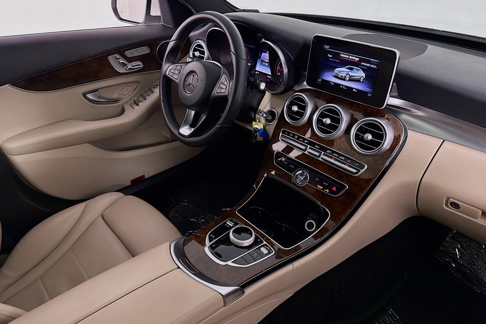 Used 2018 Mercedes-Benz C 300 Sedan image 15