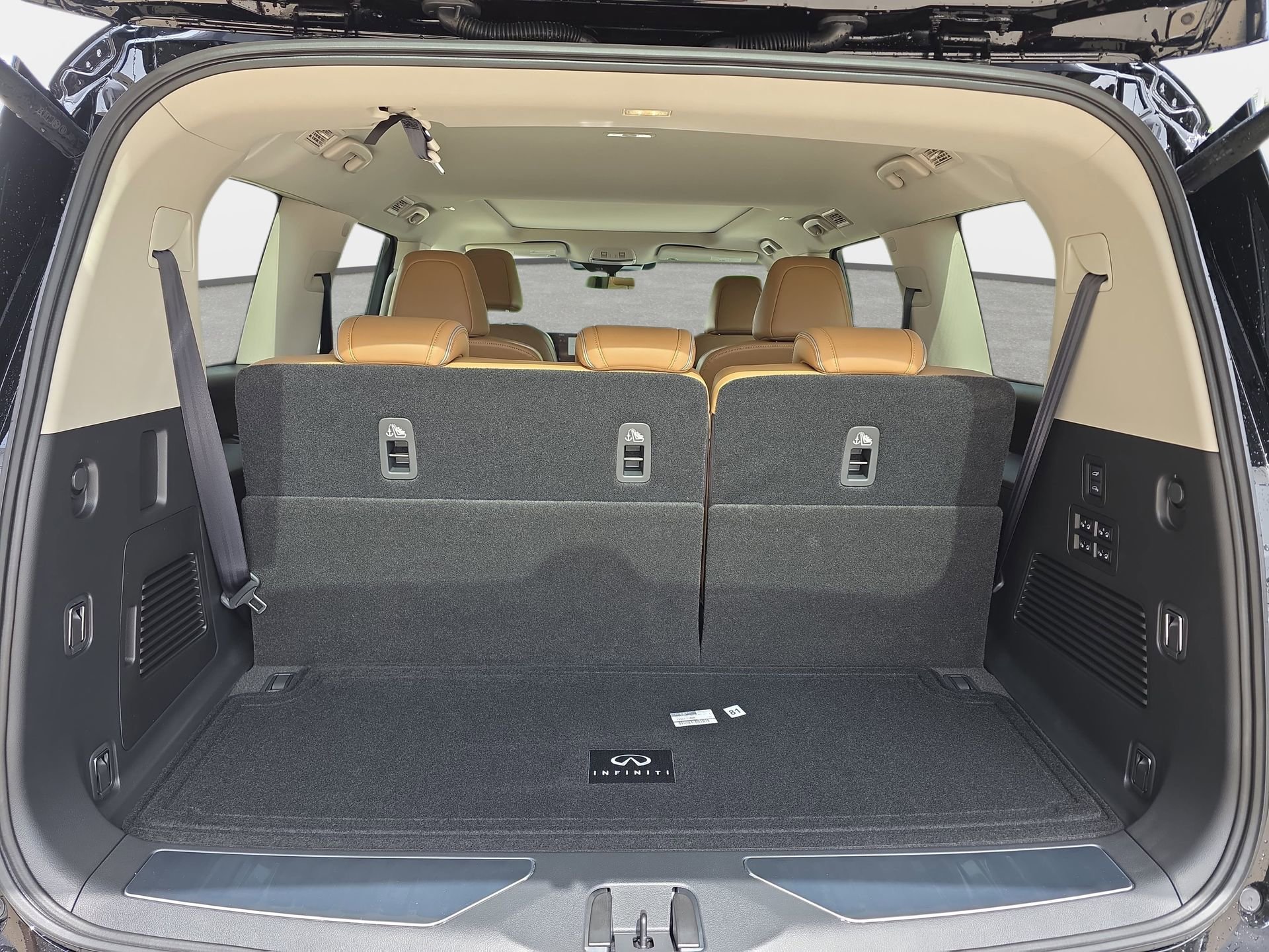 New 2026 INFINITI QX80 Luxe RWD image 12