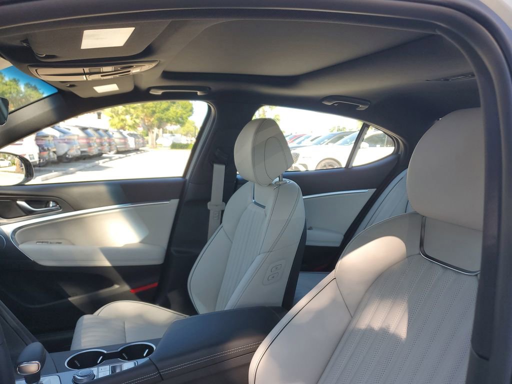 New 2026 Genesis G70 3.3T Sport Prestige RWD image 9