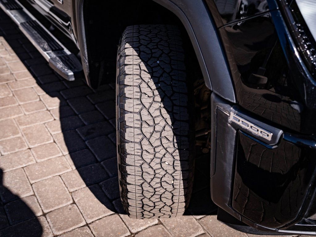 Used 2025 GMC Sierra 3500 Denali w/ Denali Reserve Package image 49