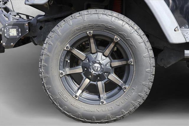 Used 2006 Jeep Wrangler Sport w/ 30" Tire & Wheel Group image 9