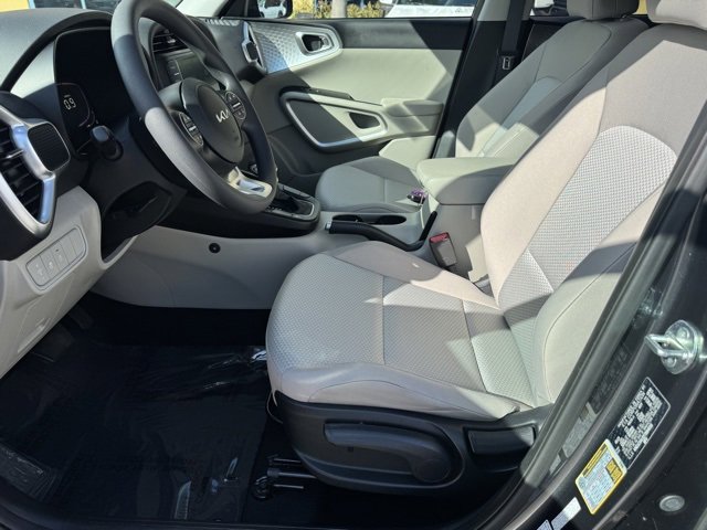 Certified 2023 Kia Soul LX image 14