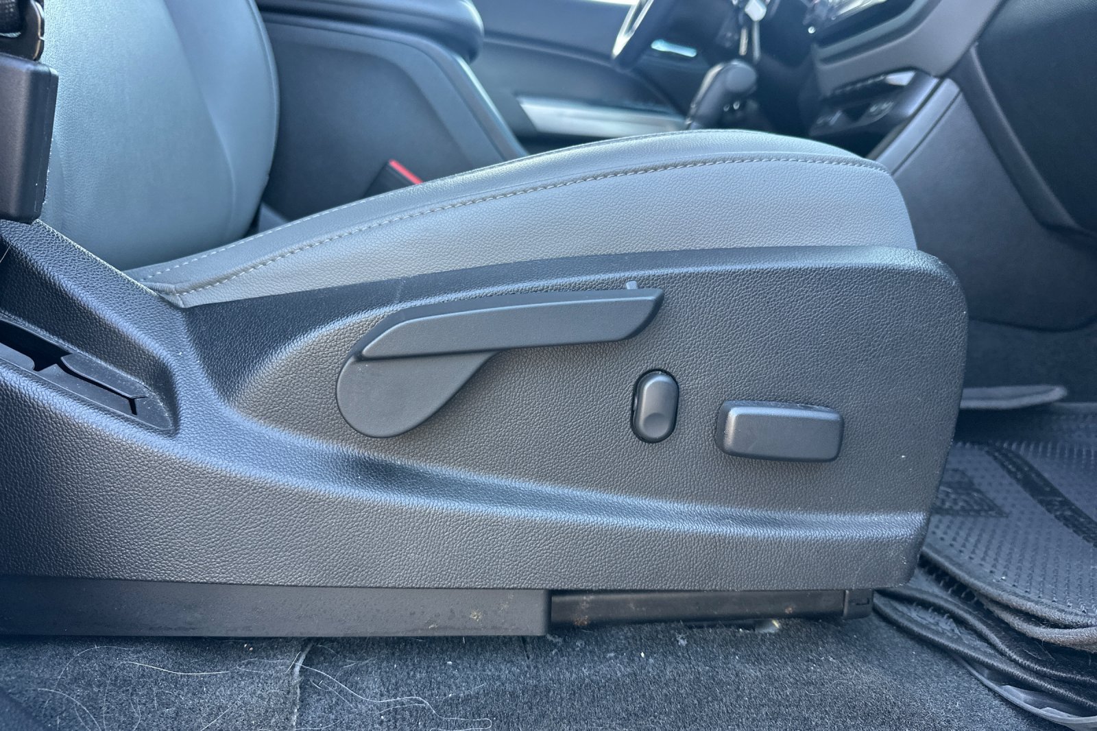 Used 2019 Chevrolet Colorado LT AWD/4WD image 21