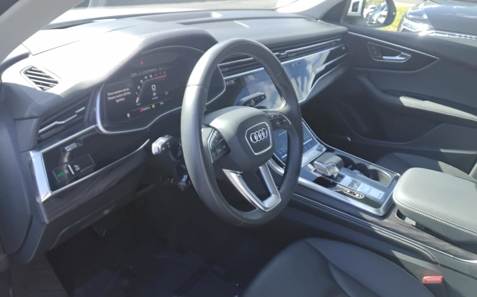 Certified 2023 Audi Q8 Prestige w/ Prestige Package image 18