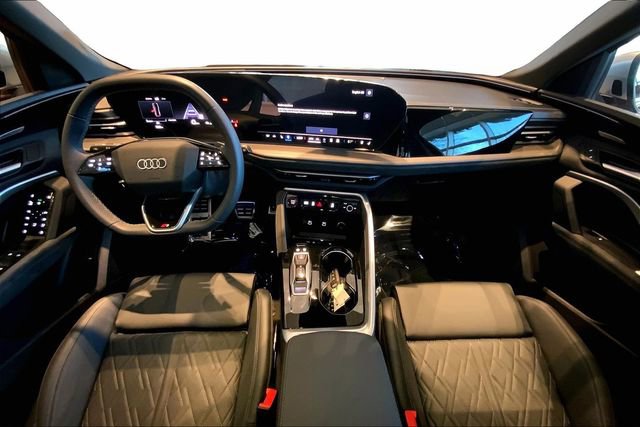 Certified 2025 Audi SQ5 Premium Plus image 15