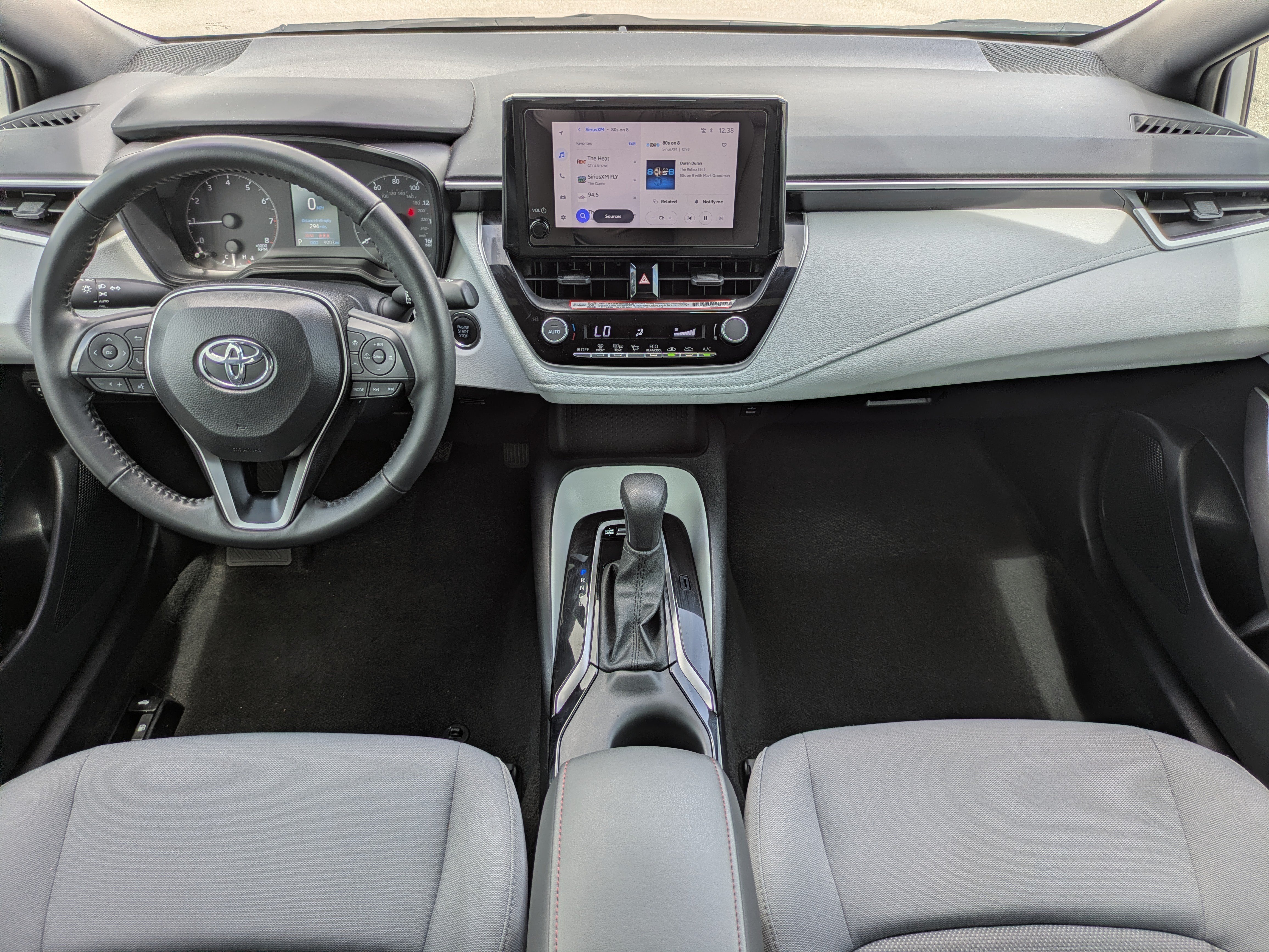 Used 2025 Toyota Corolla SE FWD image 14