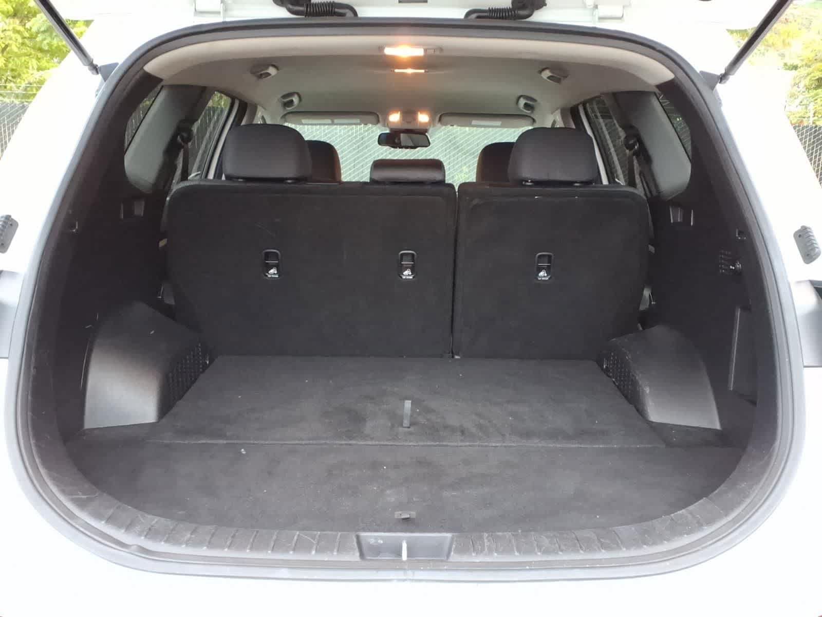 Used 2020 Hyundai Santa Fe SEL AWD/4WD image 6