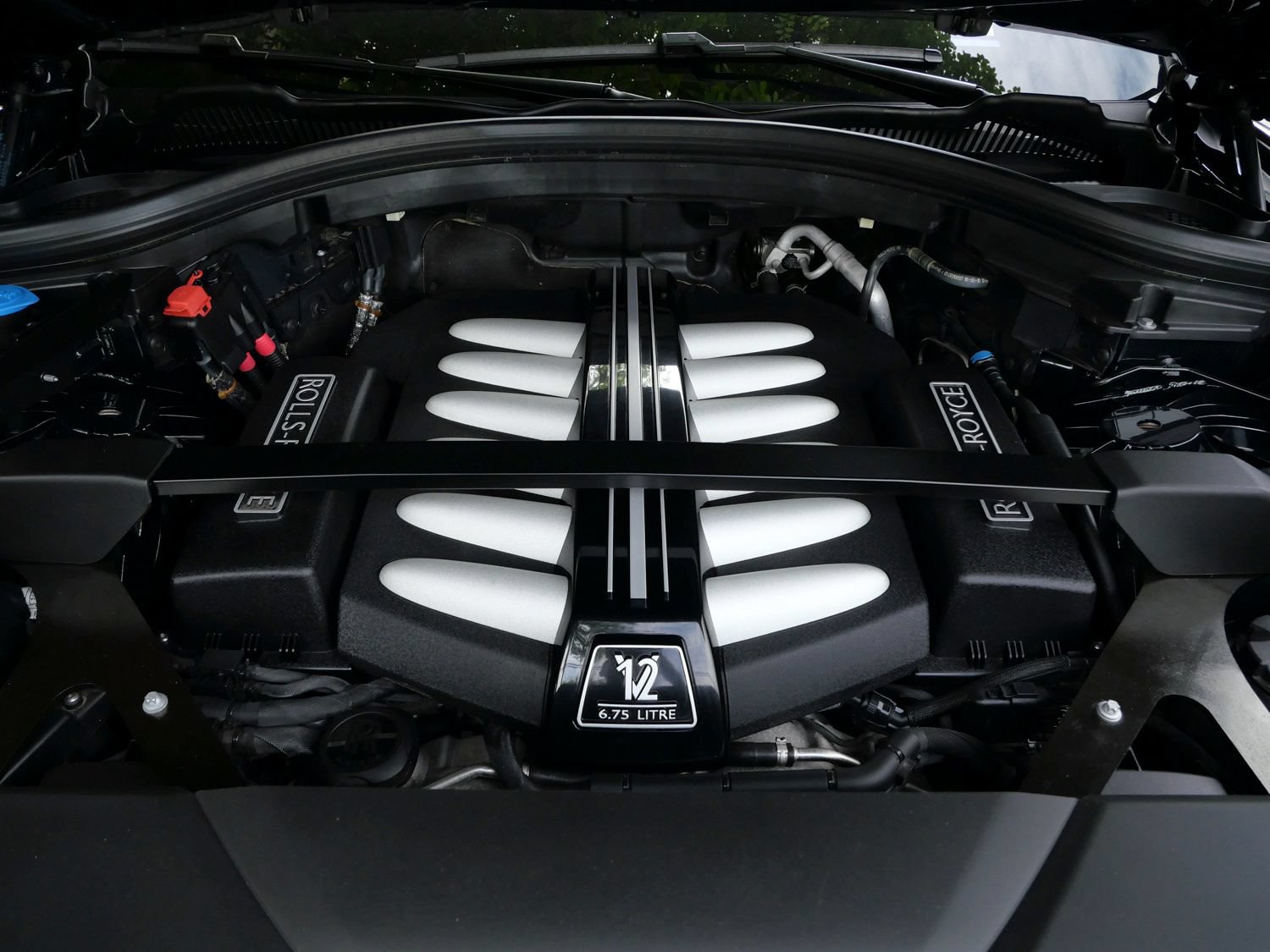 Used 2019 Rolls-Royce Cullinan AWD/4WD image 32
