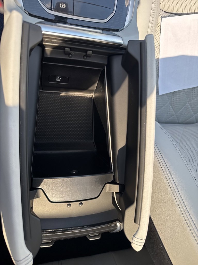 Used 2024 BMW X5 M60i w/ Climate Comfort Package image 32
