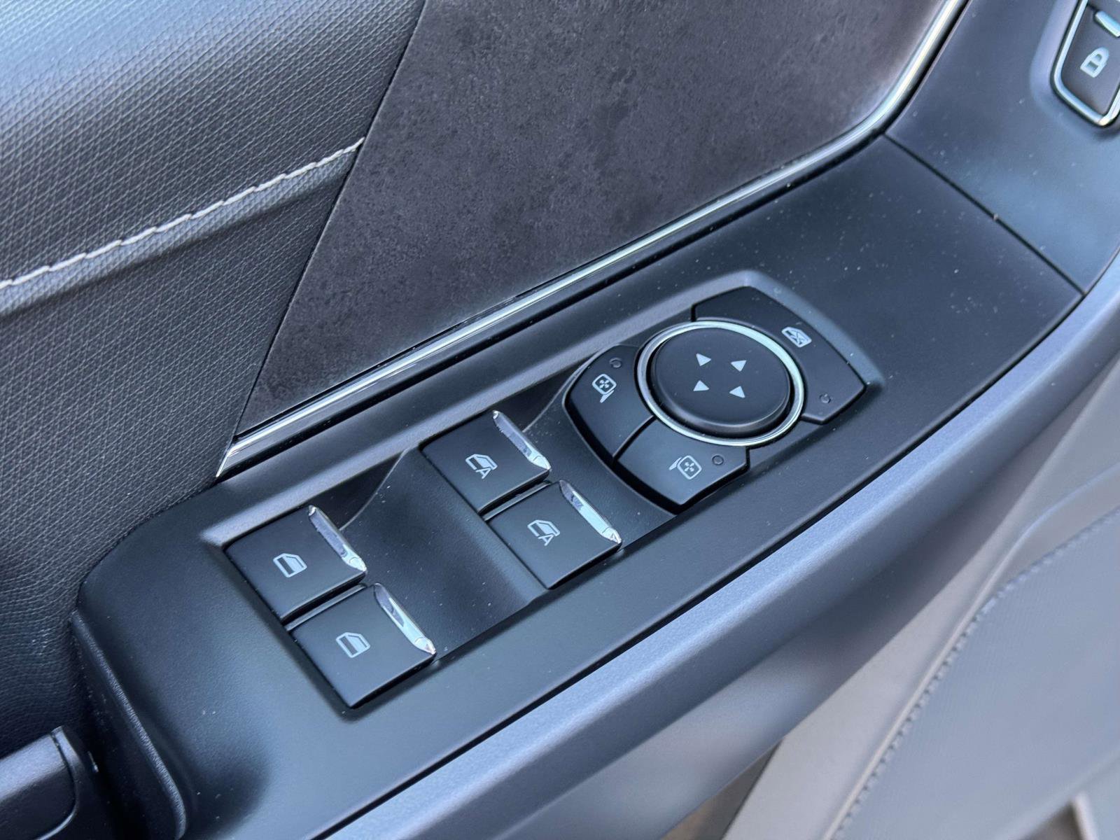 Used 2025 Ford F150 XLT w/ Equipment Group 302A MID image 17