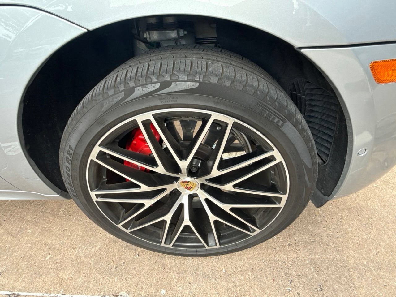 Used 2023 Porsche Macan GTS AWD/4WD image 4