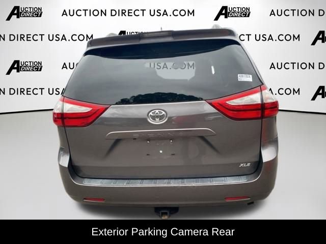 Used 2018 Toyota Sienna XLE Premium image 7