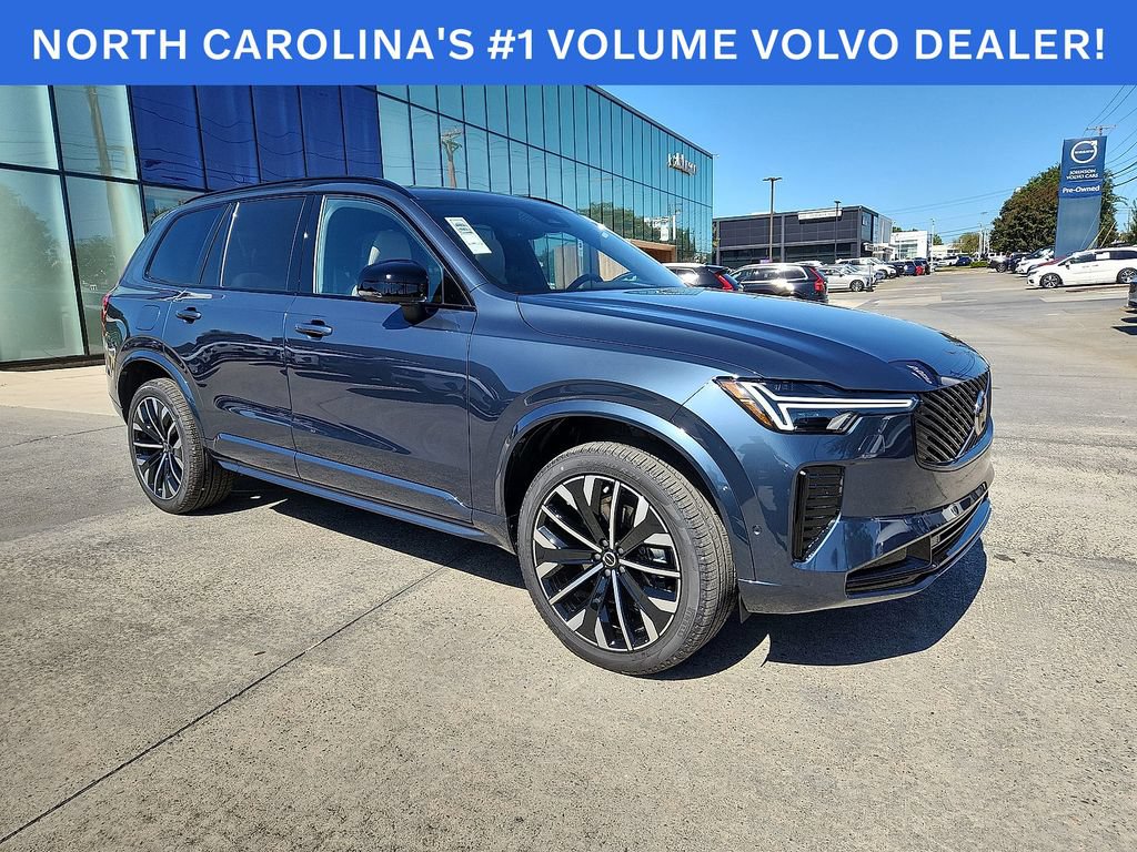 New 2026 Volvo XC90 B6 Ultra w/ Lounge Package
