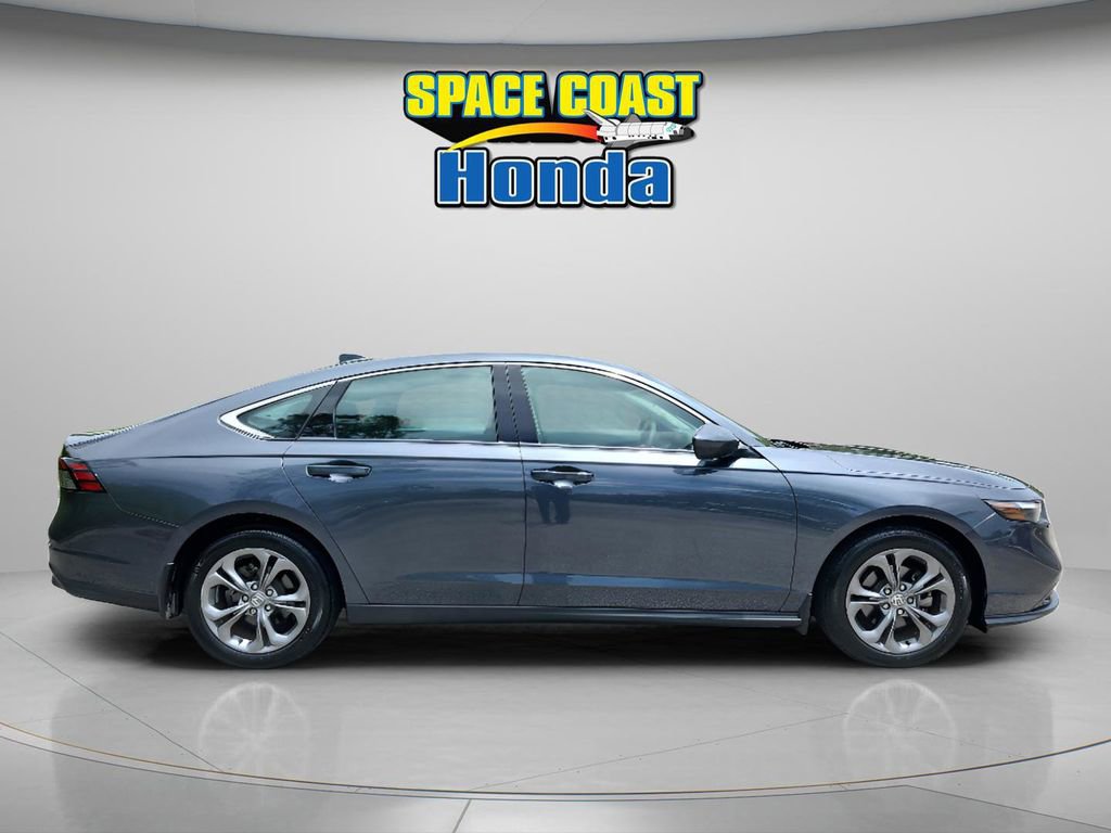 Used 2024 Honda Accord EX image 2
