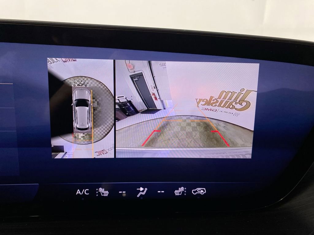 Certified 2024 Buick Envision Sport Touring image 17