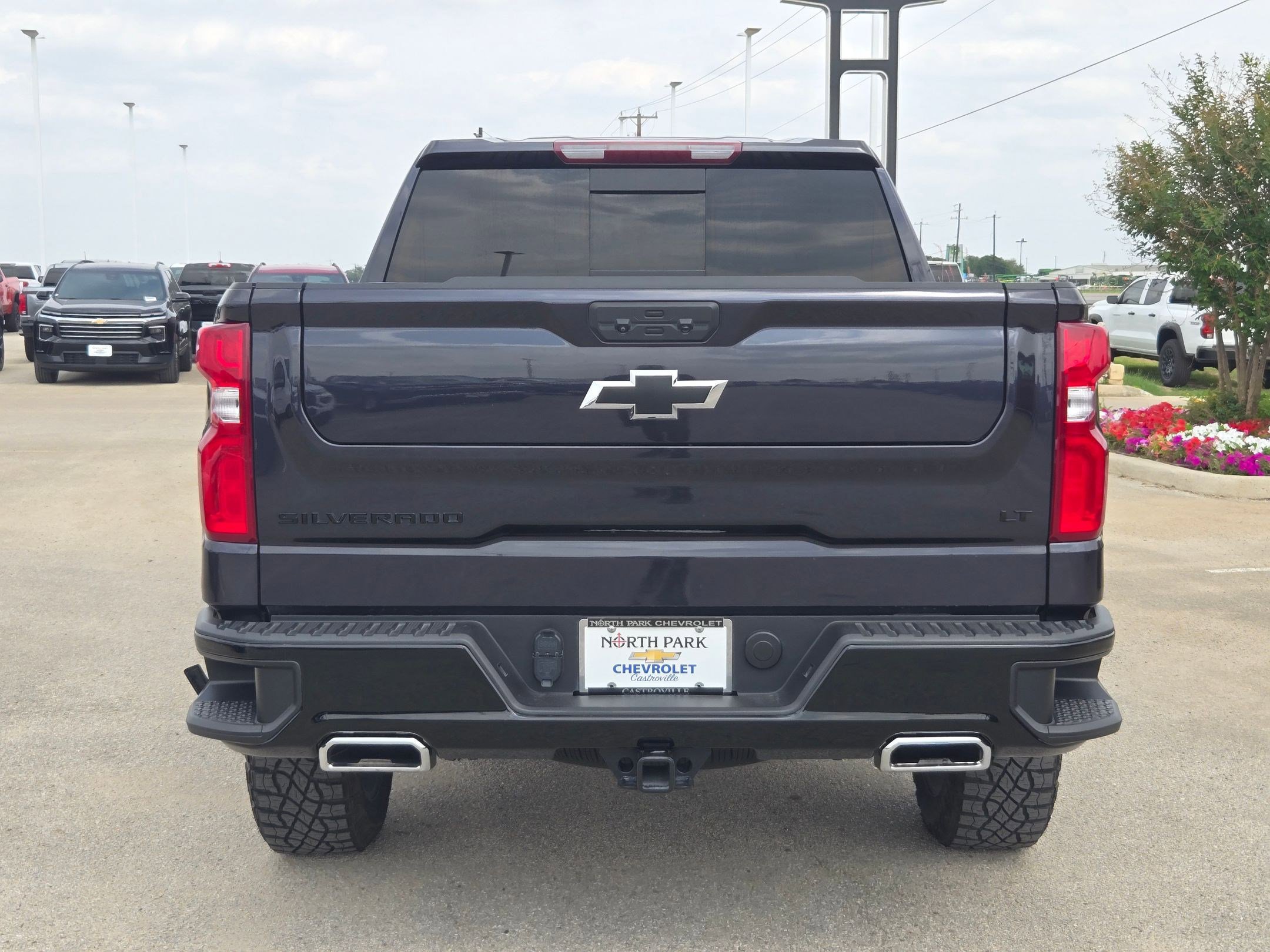 Certified 2024 Chevrolet Silverado 1500 LT Trail Boss w/ Convenience Package II AWD/4WD image 4