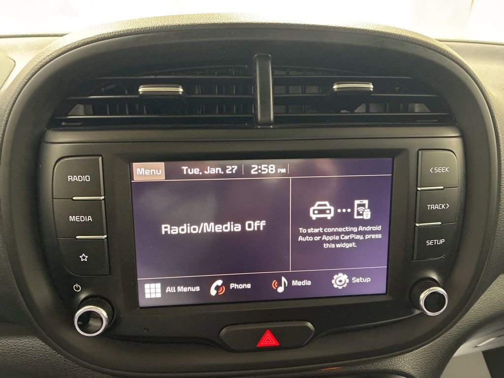 Used 2024 Kia Soul LX w/ Option Group 015 image 16