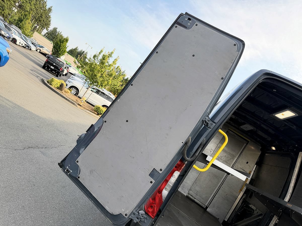 Used 2019 Mercedes-Benz Sprinter 144 image 16