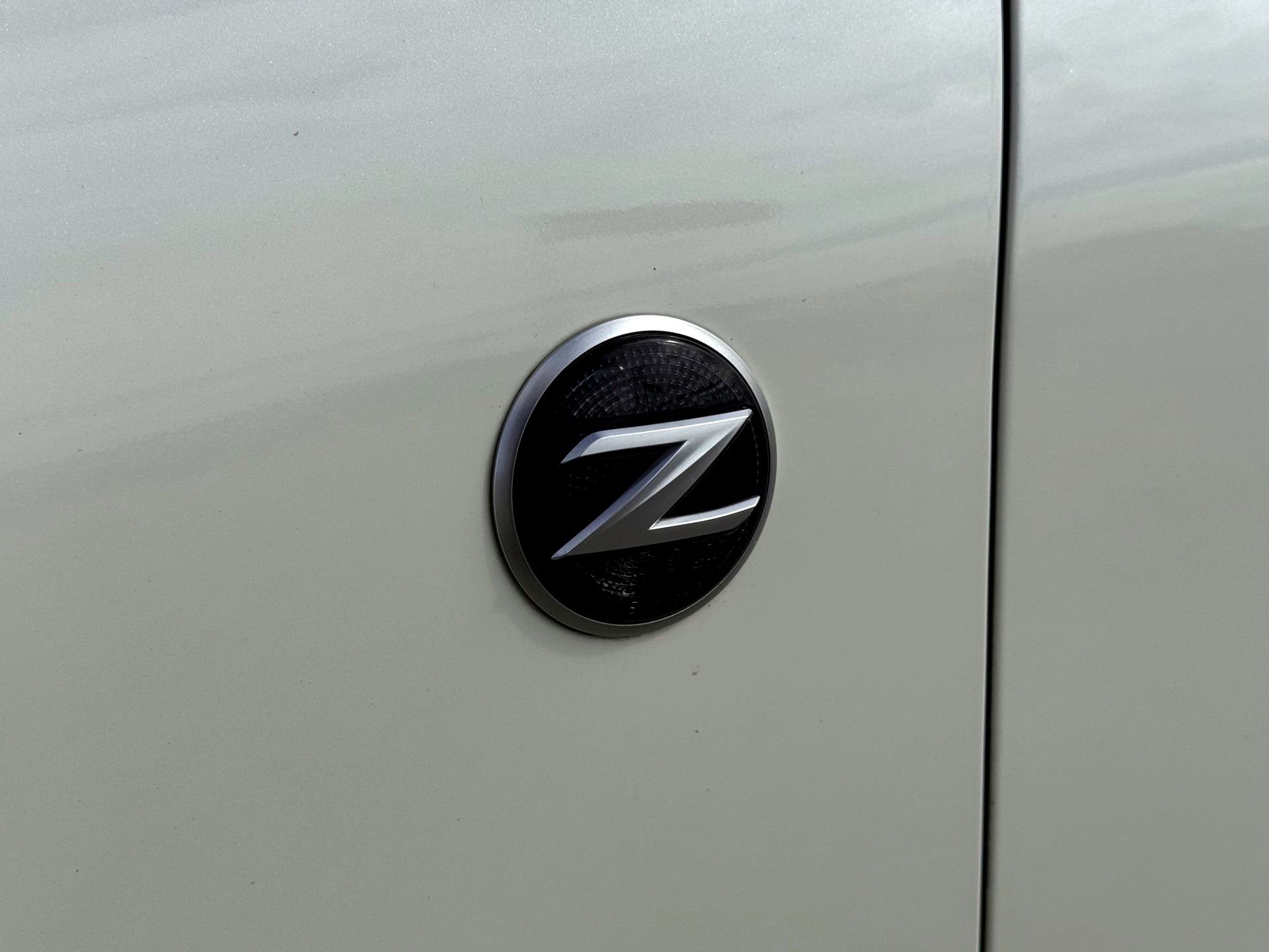 Used 2017 Nissan 370Z NISMO image 18