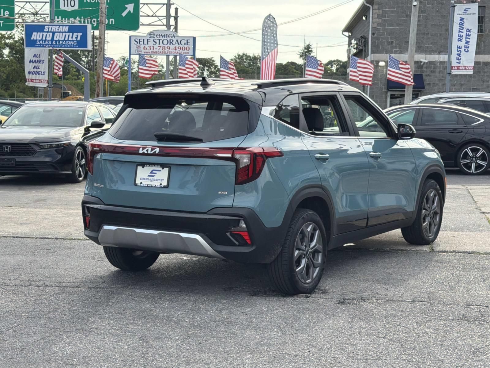 Used 2024 Kia Seltos S AWD/4WD image 8