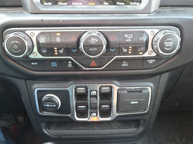 Used 2021 Jeep Wrangler Unlimited Sahara w/ Cold Weather Group image 29